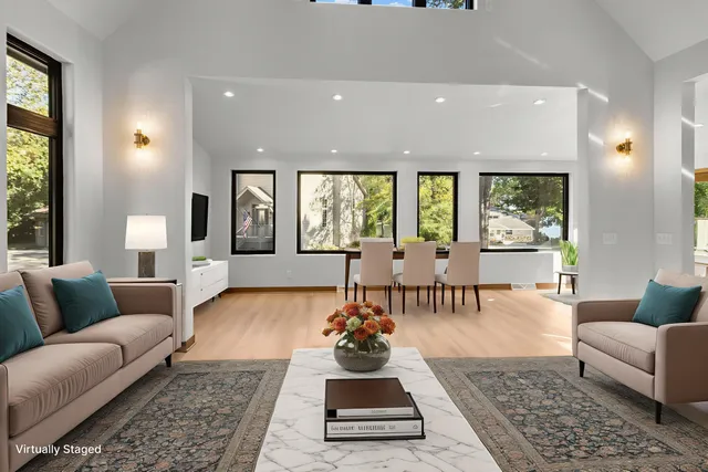 $799,900 | 637 1st Street, Delafield, WI 53018