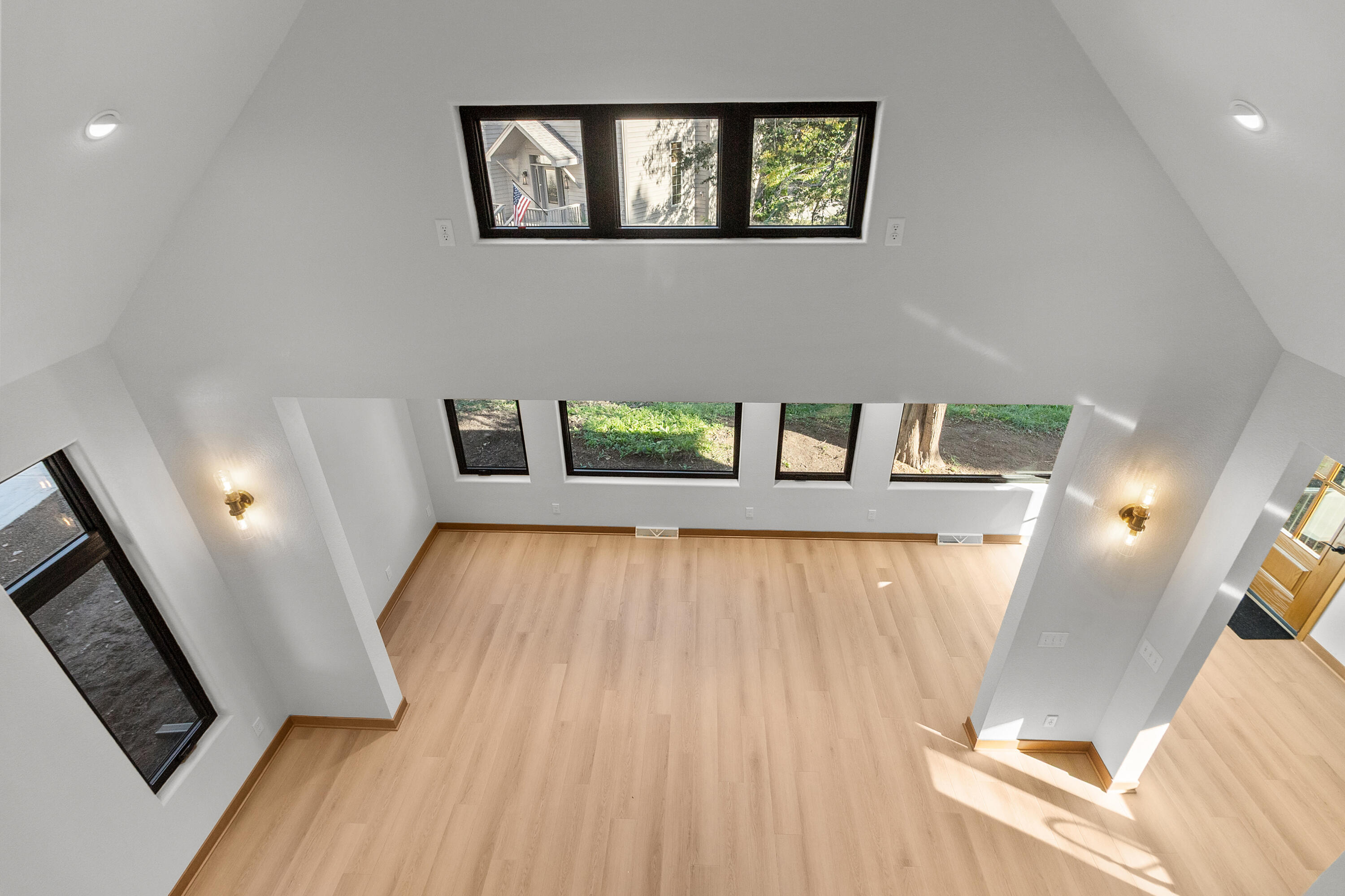 637 1st Street Delafield, WI 53018 - Photo 20 of 55 Soaring ceiling