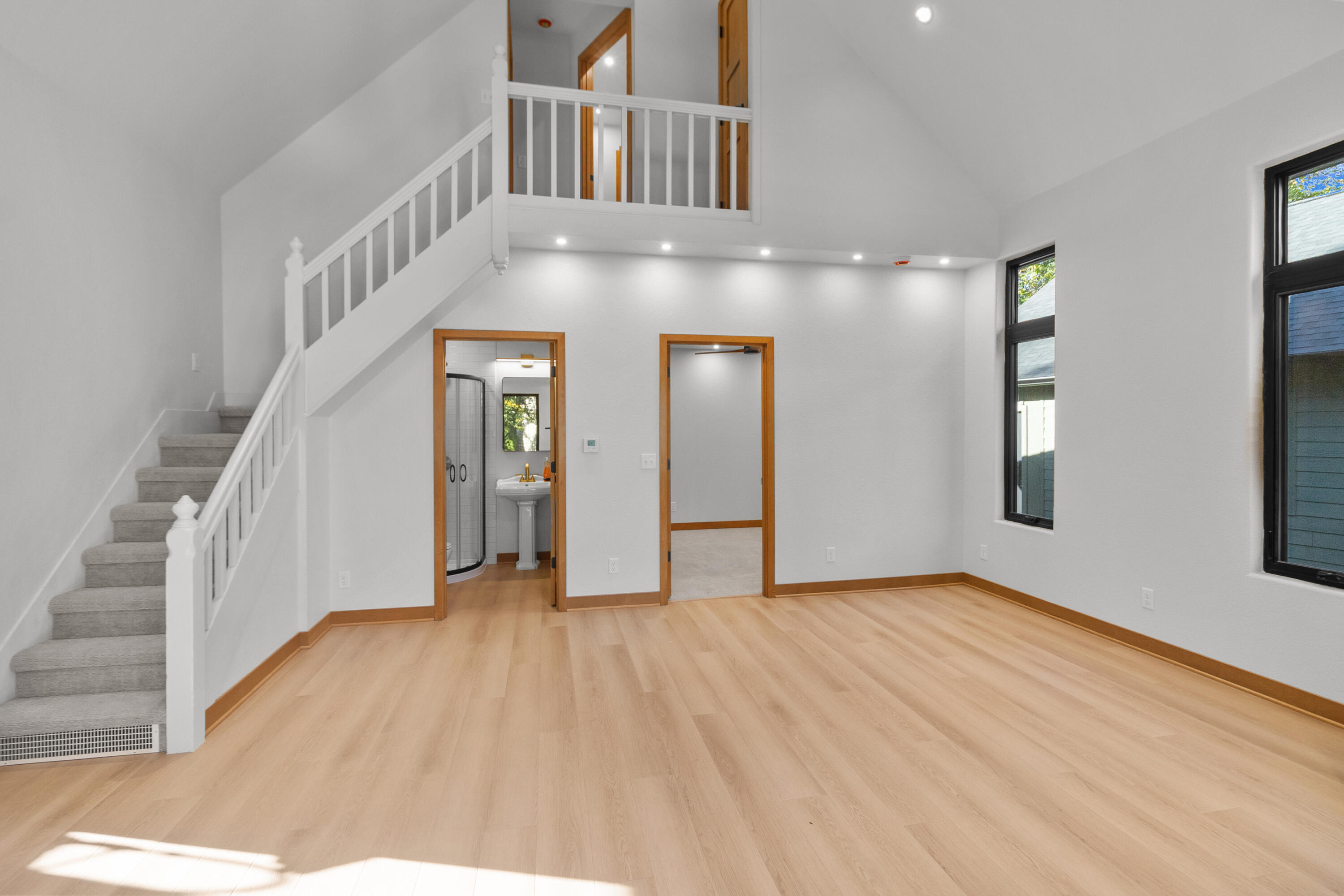 637 1st Street Delafield, WI 53018 - Photo 25 of 55 Great Room