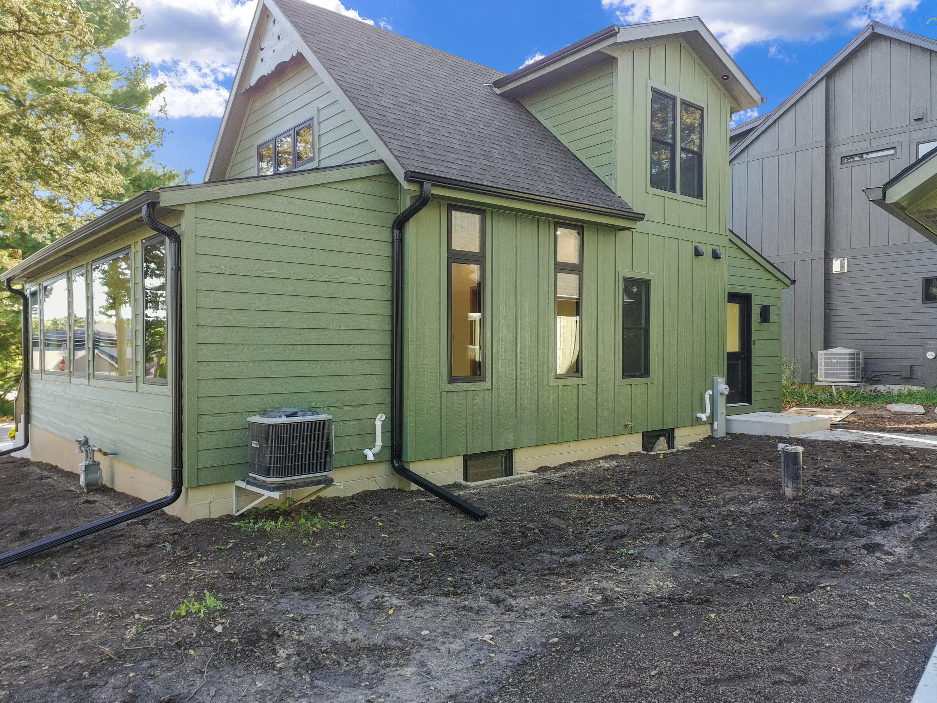 637 1st Street Delafield, WI 53018 - Photo 43 of 55 Another view