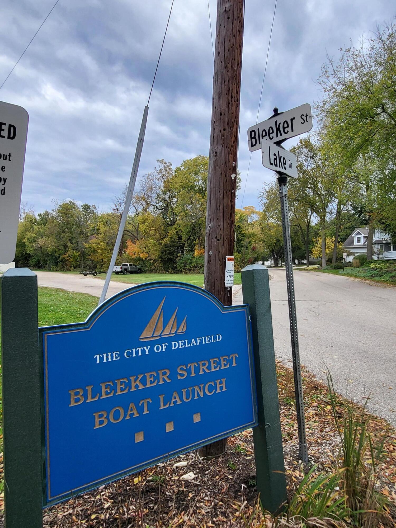 637 1st Street Delafield, WI 53018 - Photo 48 of 55 Bleeker St Boat Launch