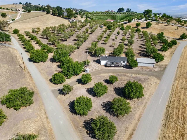 $800,000 | 990 Akron Road, Templeton, CA 93465