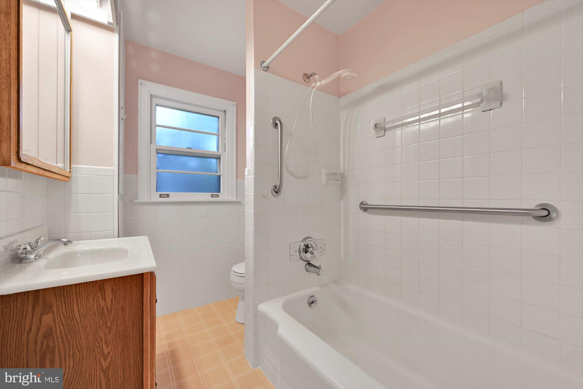 1712 Ridgeview Avenue Lancaster, PA 17603 - Photo 12 of 27 Gallery Image 12