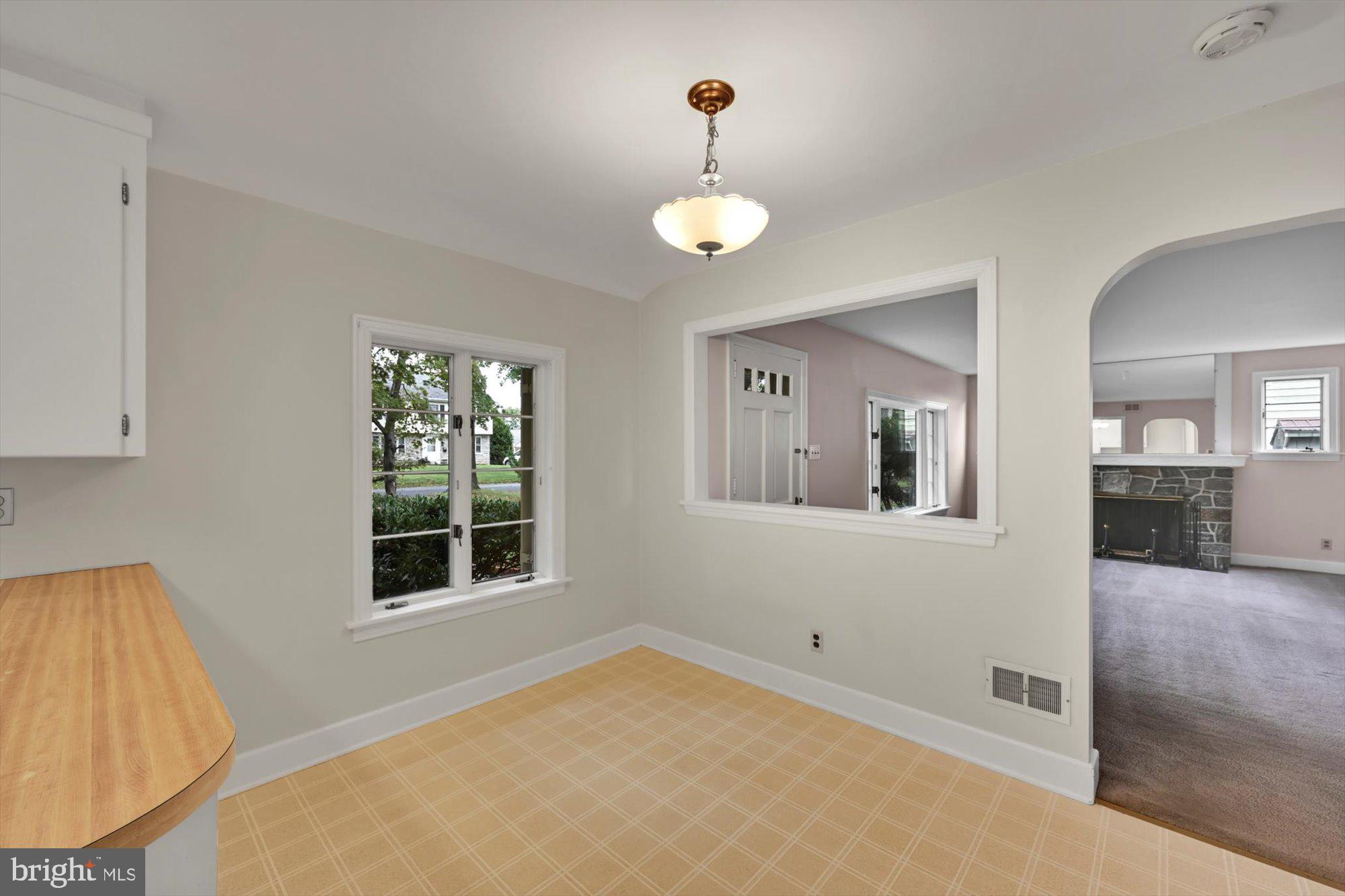 1712 Ridgeview Avenue Lancaster, PA 17603 - Photo 5 of 27 Gallery Image 5