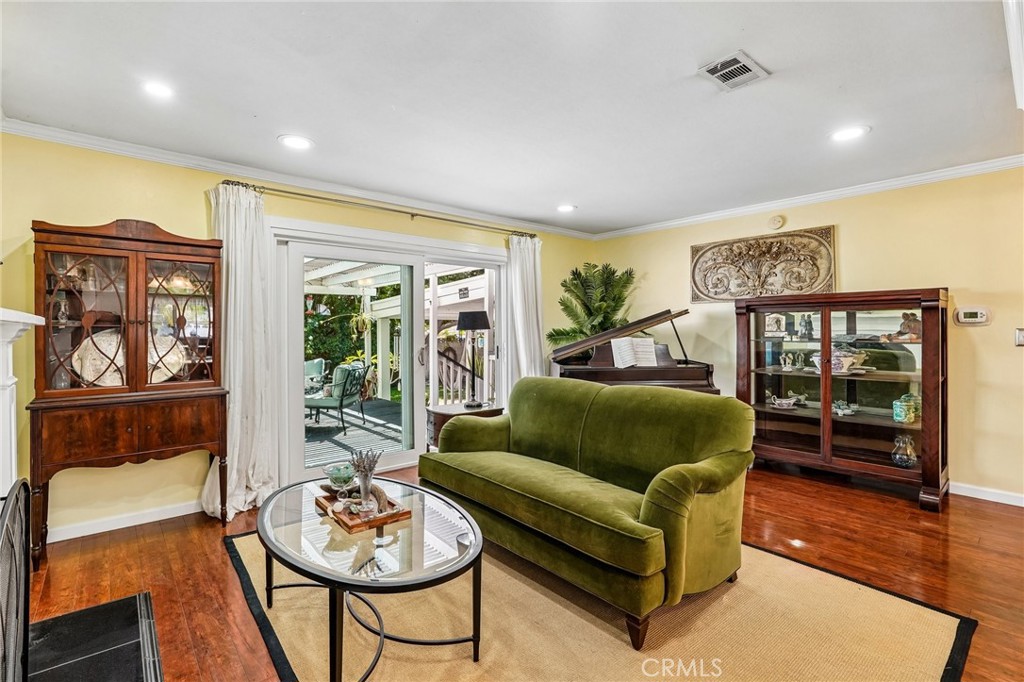 6792 Reefton Avenue Cypress, CA 90630 - Photo 6 of 41