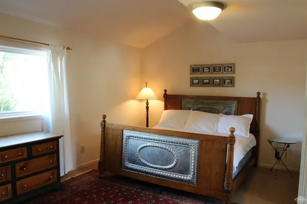 $4,900 | 224 Deer Boulevard, Unit C, Avon, CO 81620