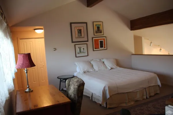 $4,900 | 224 Deer Boulevard, Unit C, Avon, CO 81620