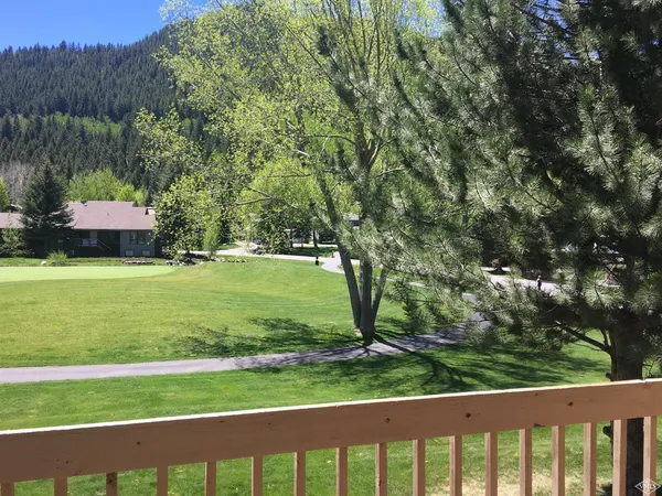 $4,900 | 224 Deer Boulevard, Unit C, Avon, CO 81620