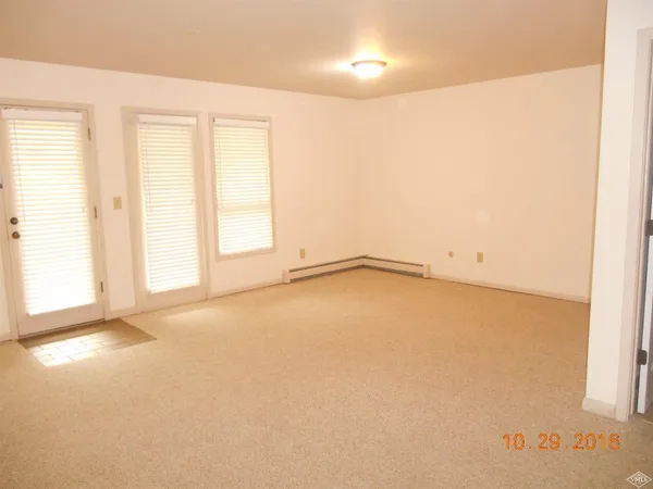 $4,900 | 224 Deer Boulevard, Unit C, Avon, CO 81620