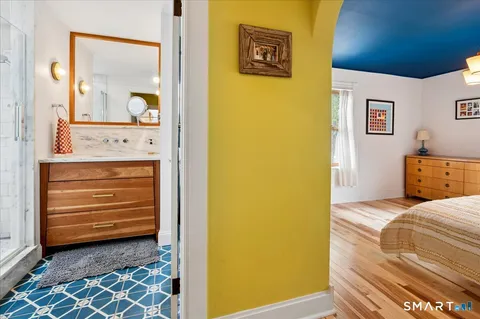 $1,000,000 | 4 Davenport Avenue, Westport, CT 06880
