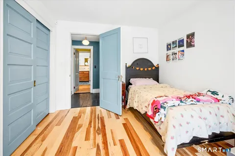 $1,000,000 | 4 Davenport Avenue, Westport, CT 06880