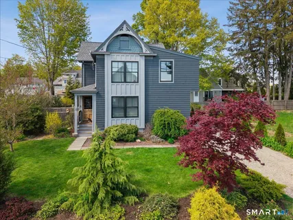$1,000,000 | 4 Davenport Avenue, Westport, CT 06880