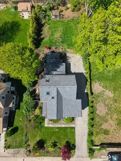 $1,000,000 | 4 Davenport Avenue, Westport, CT 06880
