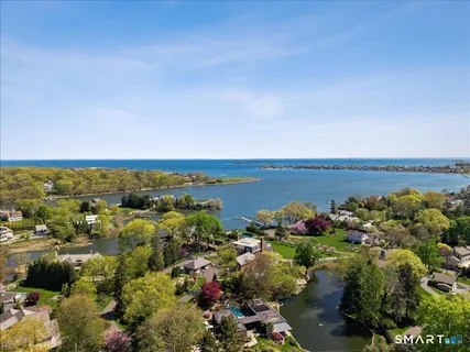 $1,000,000 | 4 Davenport Avenue, Westport, CT 06880