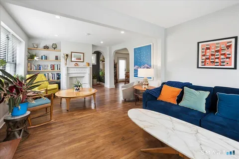 $1,000,000 | 4 Davenport Avenue, Westport, CT 06880