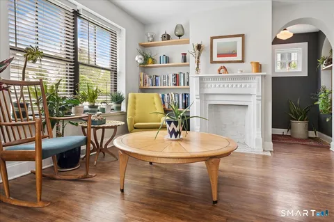 $1,000,000 | 4 Davenport Avenue, Westport, CT 06880