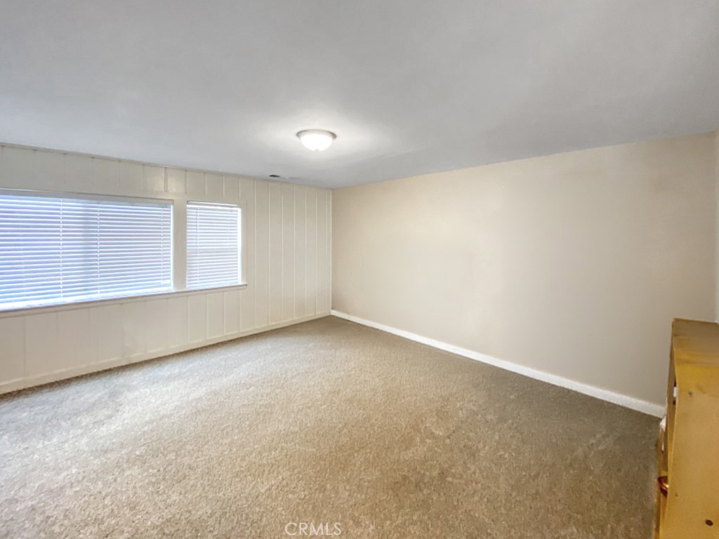 907 Ball Mountain Little Shasta Road Montague, CA 96064 - Photo 14 of 34 an empty room with a window