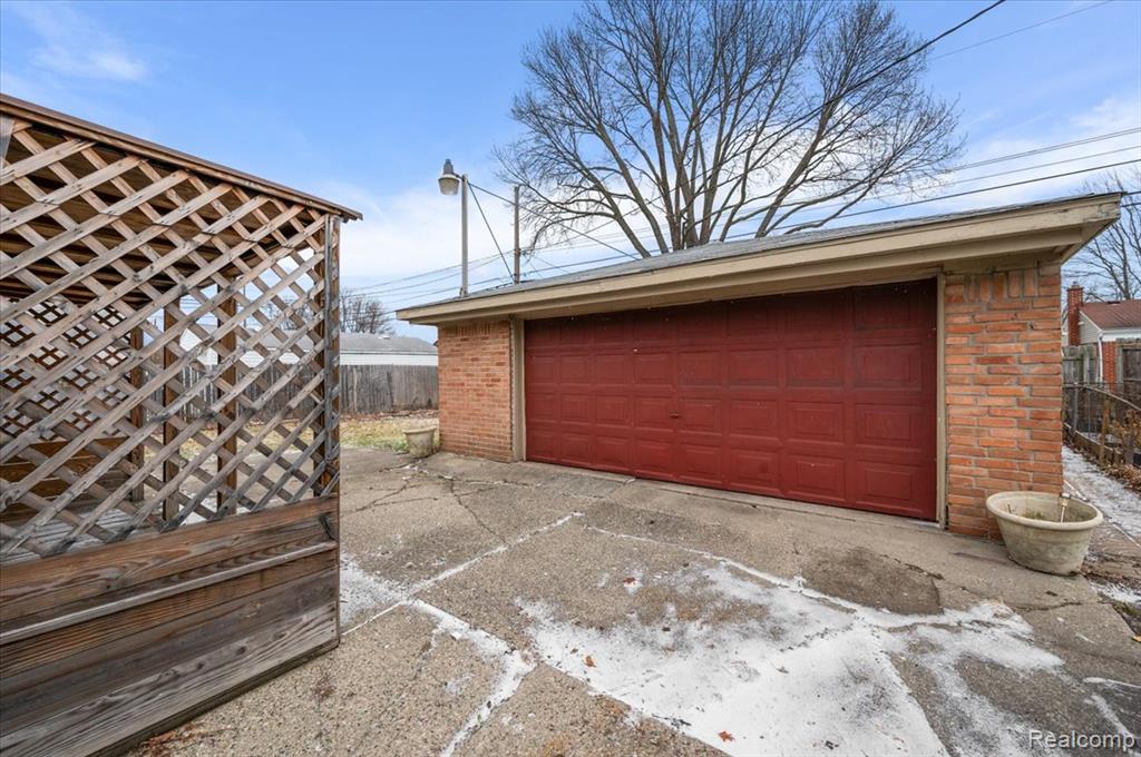 32416 Exeter Drive Warren, MI 48092 - Photo 31 of 33