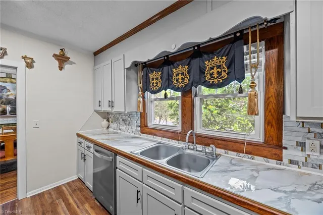 $339,900 | 501 West 2nd Avenue, Lexington, NC 27292