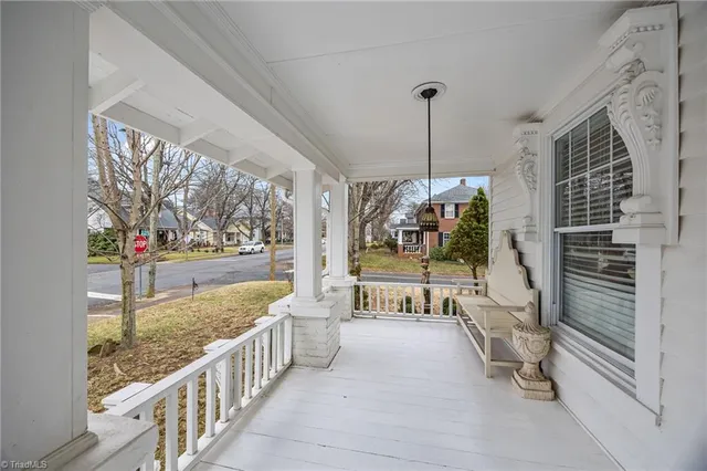 $339,900 | 501 West 2nd Avenue, Lexington, NC 27292