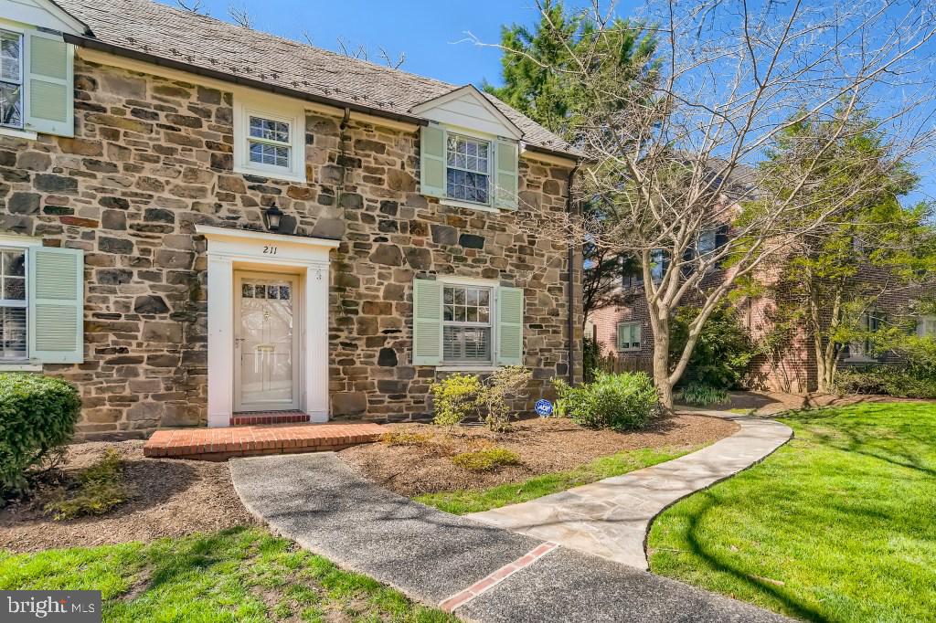 211 Upnor Road Baltimore, MD 21212 - Photo 3 of 27