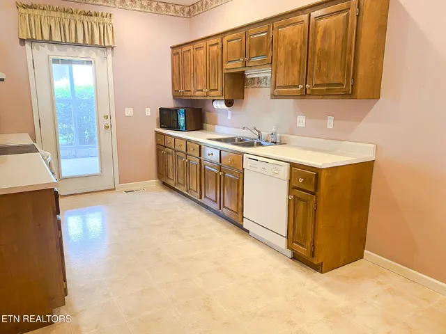 $290,000 | 101 Pear Tree Lane, Loudon, TN 37774