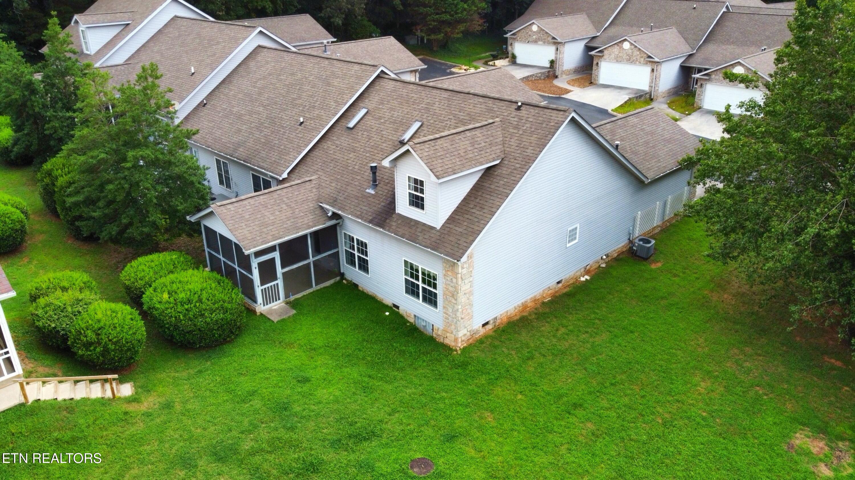 101 Pear Tree Lane Loudon, TN 37774 - Photo 11 of 19 Rear- Quarter aerial