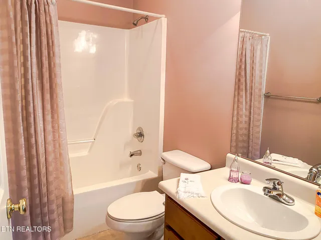 $290,000 | 101 Pear Tree Lane, Loudon, TN 37774