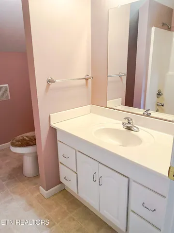 $290,000 | 101 Pear Tree Lane, Loudon, TN 37774