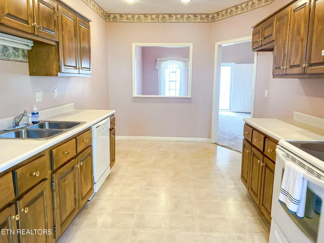 $290,000 | 101 Pear Tree Lane, Loudon, TN 37774