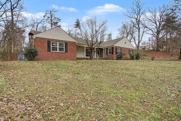 $324,900 | 107 Cherry Street, Centerville, TN 37033
