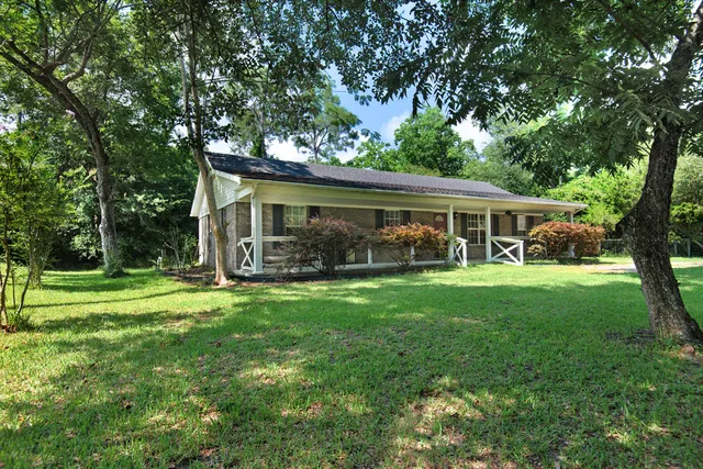 a view of outdoor space yard and patio