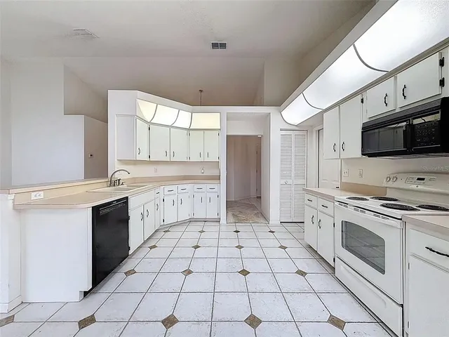 $290,000 | 14345 Pimberton Drive, Hudson, FL 34667