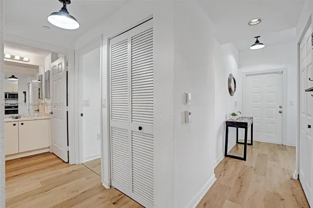 $200,000 | 7635 Southampton Terrace, Unit 307, Tamarac, FL 33321