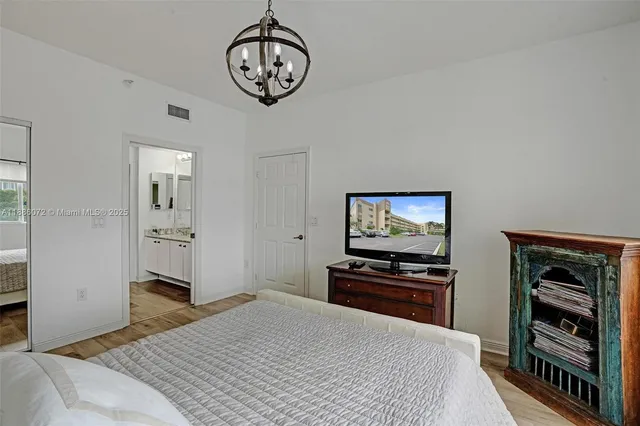 $200,000 | 7635 Southampton Terrace, Unit 307, Tamarac, FL 33321