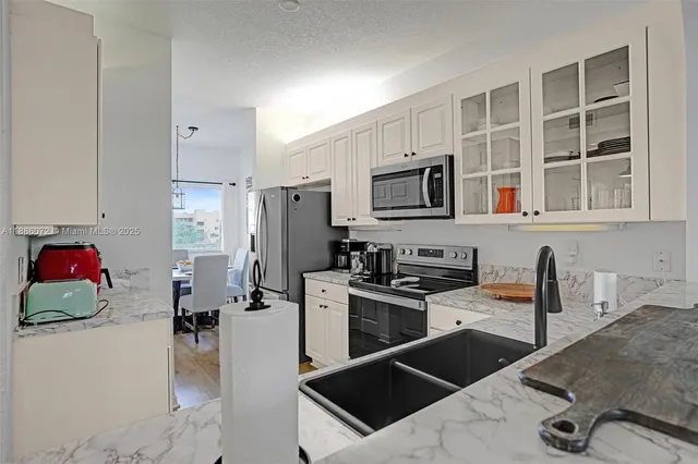 $200,000 | 7635 Southampton Terrace, Unit 307, Tamarac, FL 33321