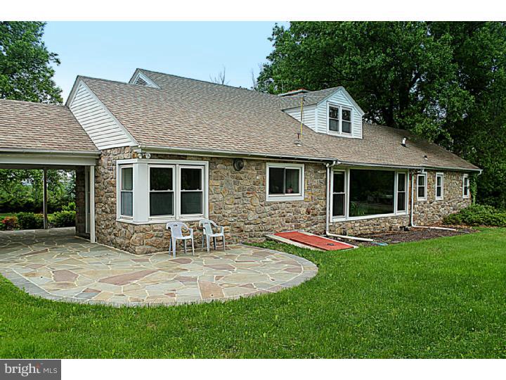 654 Mountain Road Boyertown, PA 19512 - Photo 2 of 25 Gallery Image 2