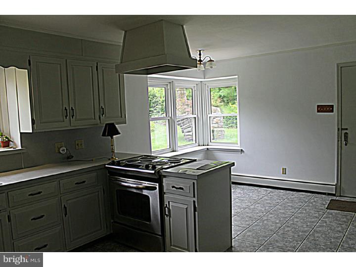 654 Mountain Road Boyertown, PA 19512 - Photo 5 of 25 Gallery Image 5