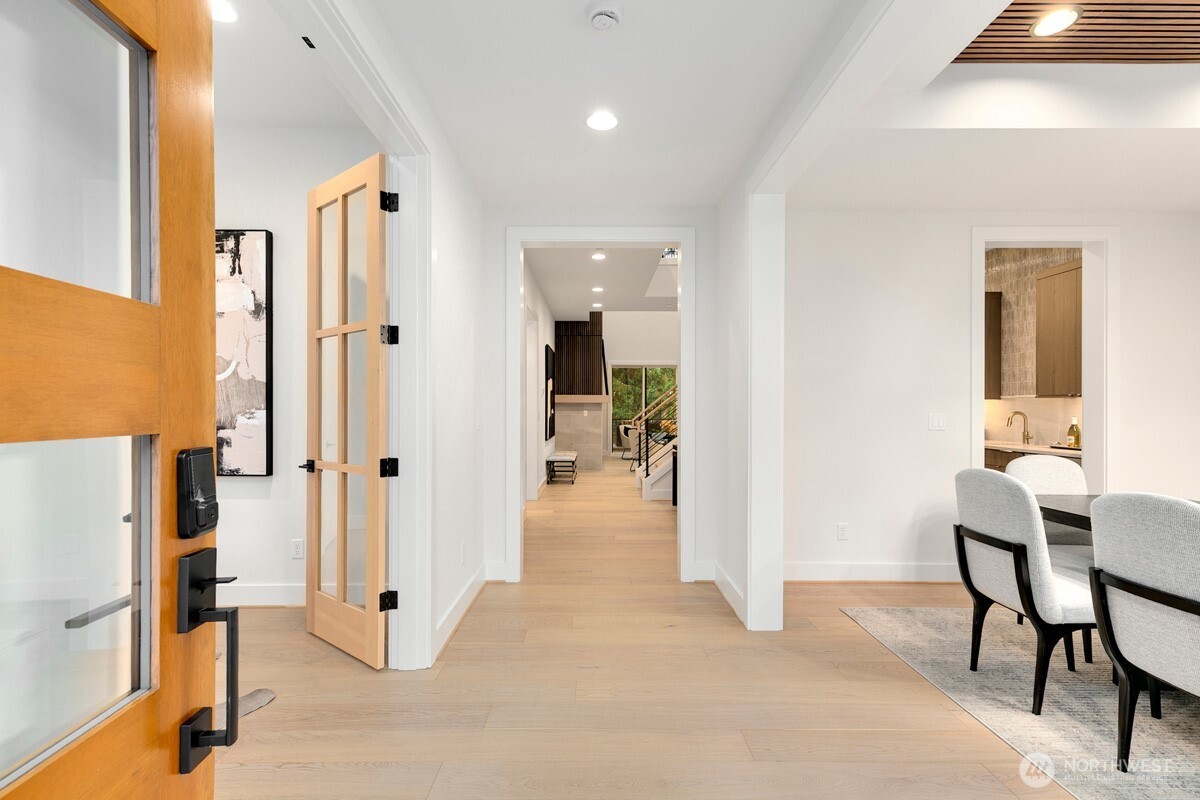 1455 153rd Place Southeast Bellevue, WA 98007 - Photo 18 of 39 a view of a livingroom with furniture and front door