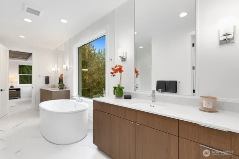 $2,899,000 | 1455 153rd Place Southeast, Bellevue, WA 98007