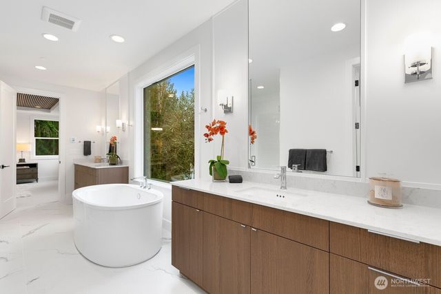 $2,899,000 | 1455 153rd Place Southeast, Bellevue, WA 98007