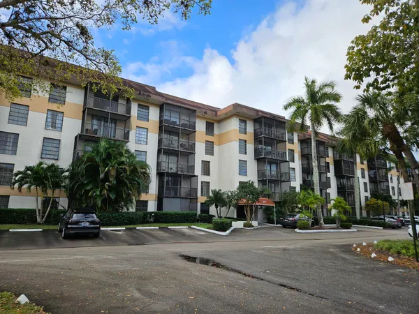 $89,250 | 5570 Northwest 44th Street, Unit 107A, Lauderhill, FL 33319