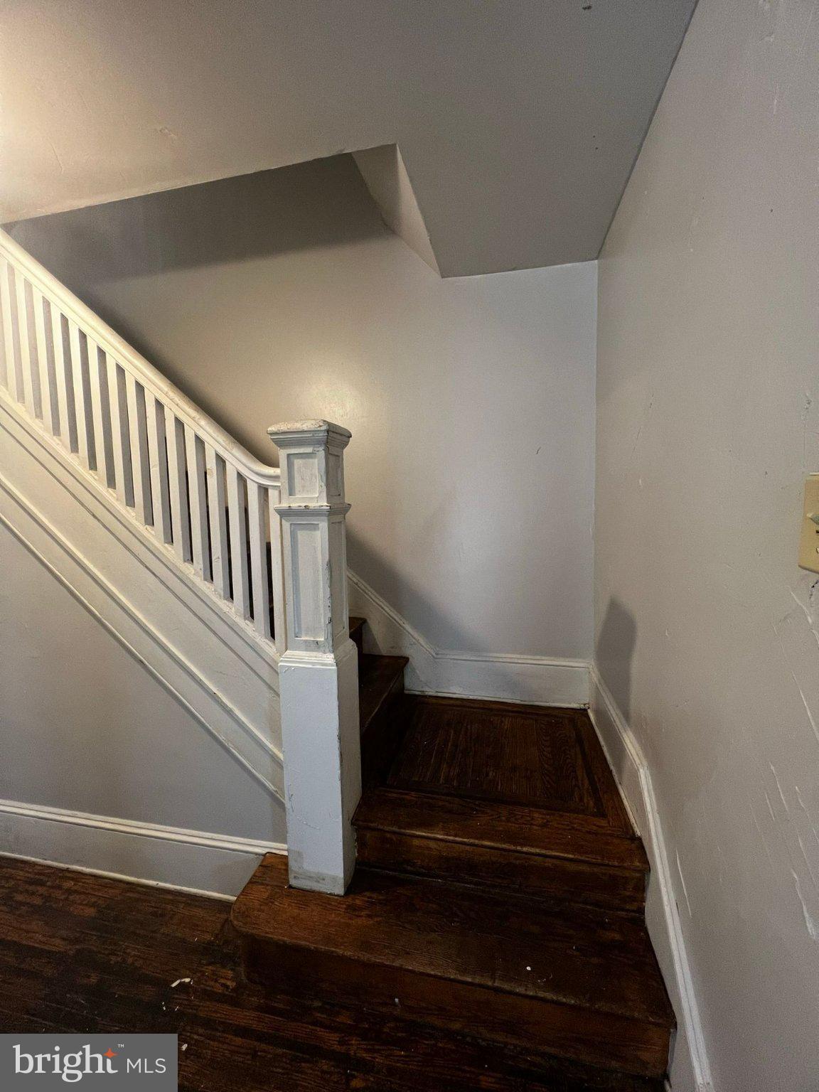 310 West Jackson Street York, PA 17401 - Photo 6 of 13 a view of entryway