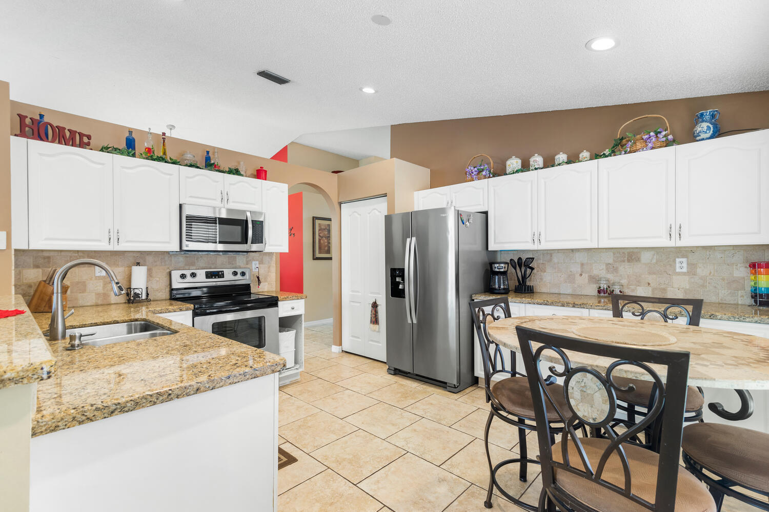 10946 Crescendo Circle Boca Raton, FL 33498 - Photo 14 of 59 10946 Crescendo Cir-large-024-024-DSC739