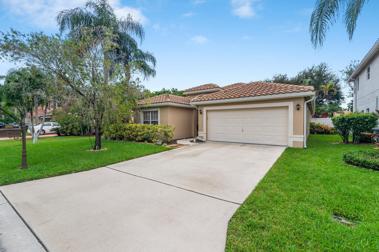 10946 Crescendo Circle Boca Raton, FL 33498 - Photo 4 of 59 10946 Crescendo Cir-large-001-001-DSC727