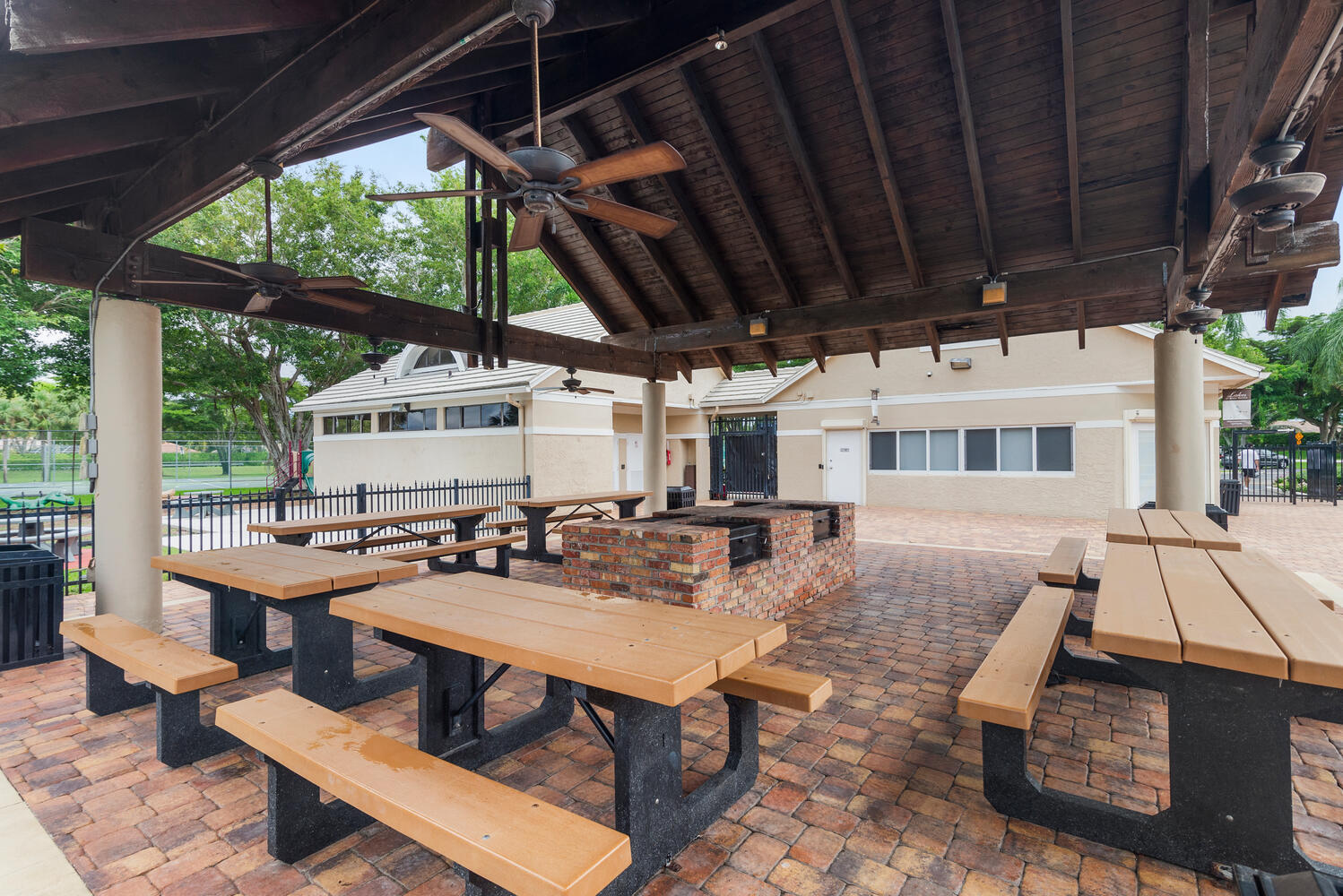 10946 Crescendo Circle Boca Raton, FL 33498 - Photo 46 of 59 10946 Crescendo Cir-large-044-043-DSC749