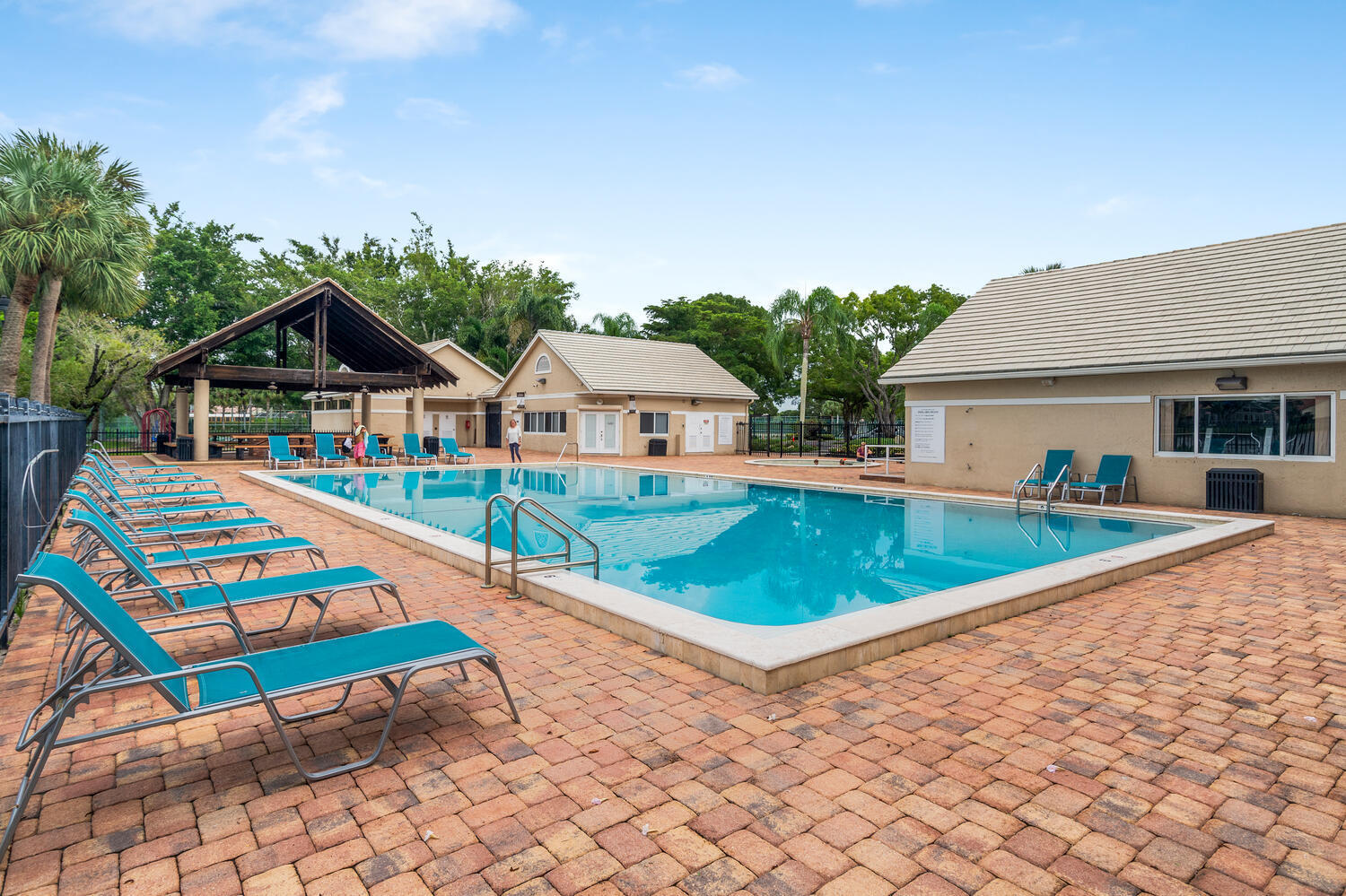 10946 Crescendo Circle Boca Raton, FL 33498 - Photo 48 of 59 10946 Crescendo Cir-large-042-046-DSC748