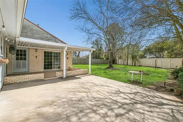 $395,000 | 5228 Meadowdale Street, Metairie, LA 70006