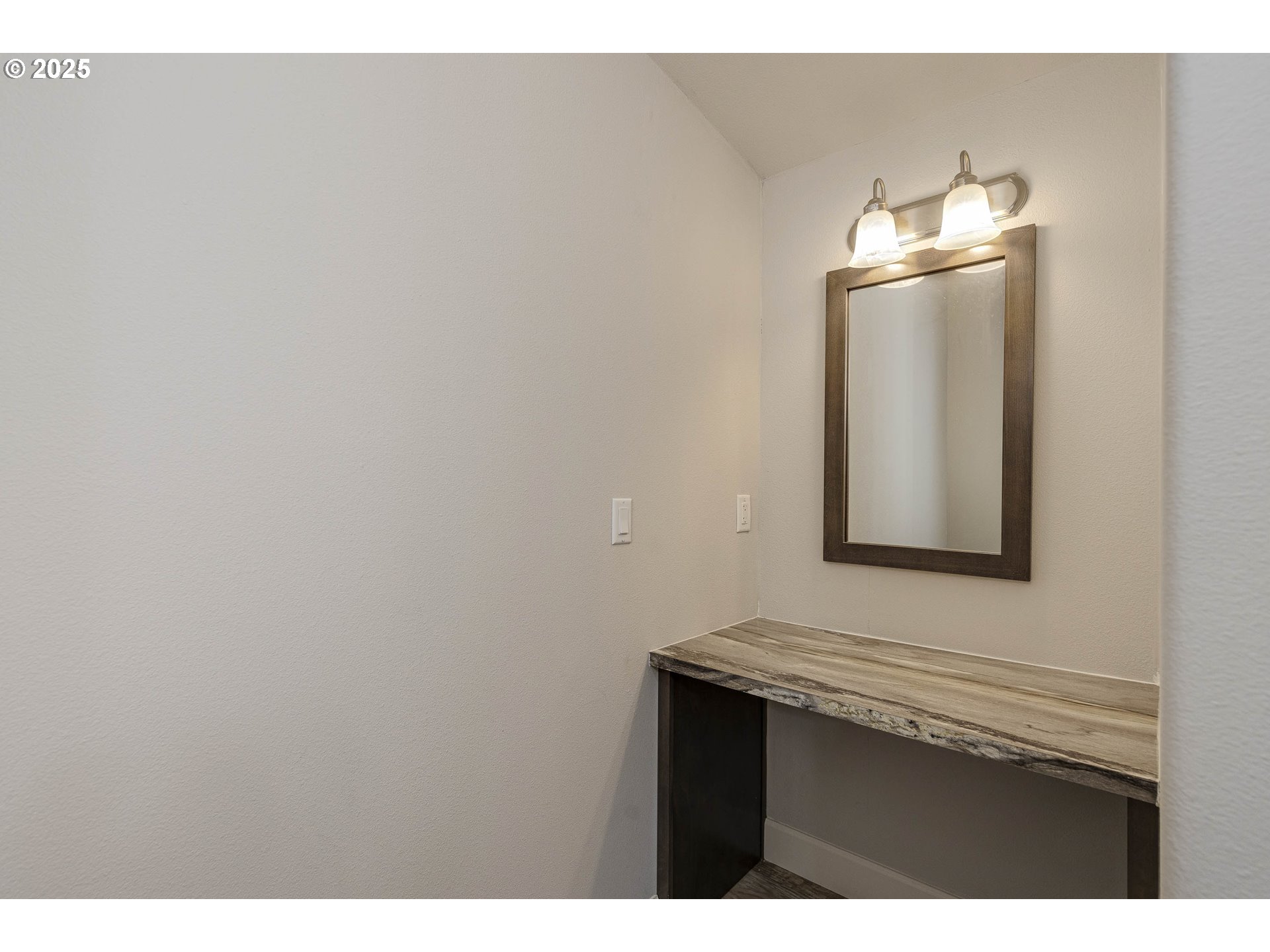 25110 Southwest Red Prairie Road Sheridan, OR 97378 - Photo 15 of 32