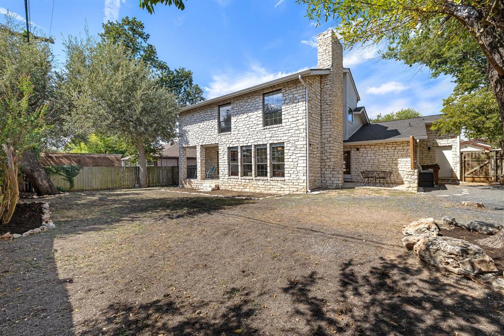 1729 Ryon Lane Round Rock, TX 78681 - Photo 26 of 27 Backyard